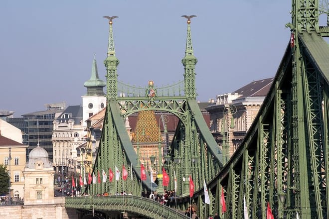 Budapest City Tour with Daytime Danube Cruise 7