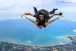 Tandem Skydiving Experience of a Lifetime 