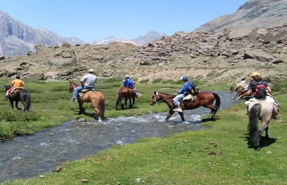 Horseback riding and wines from Santiago