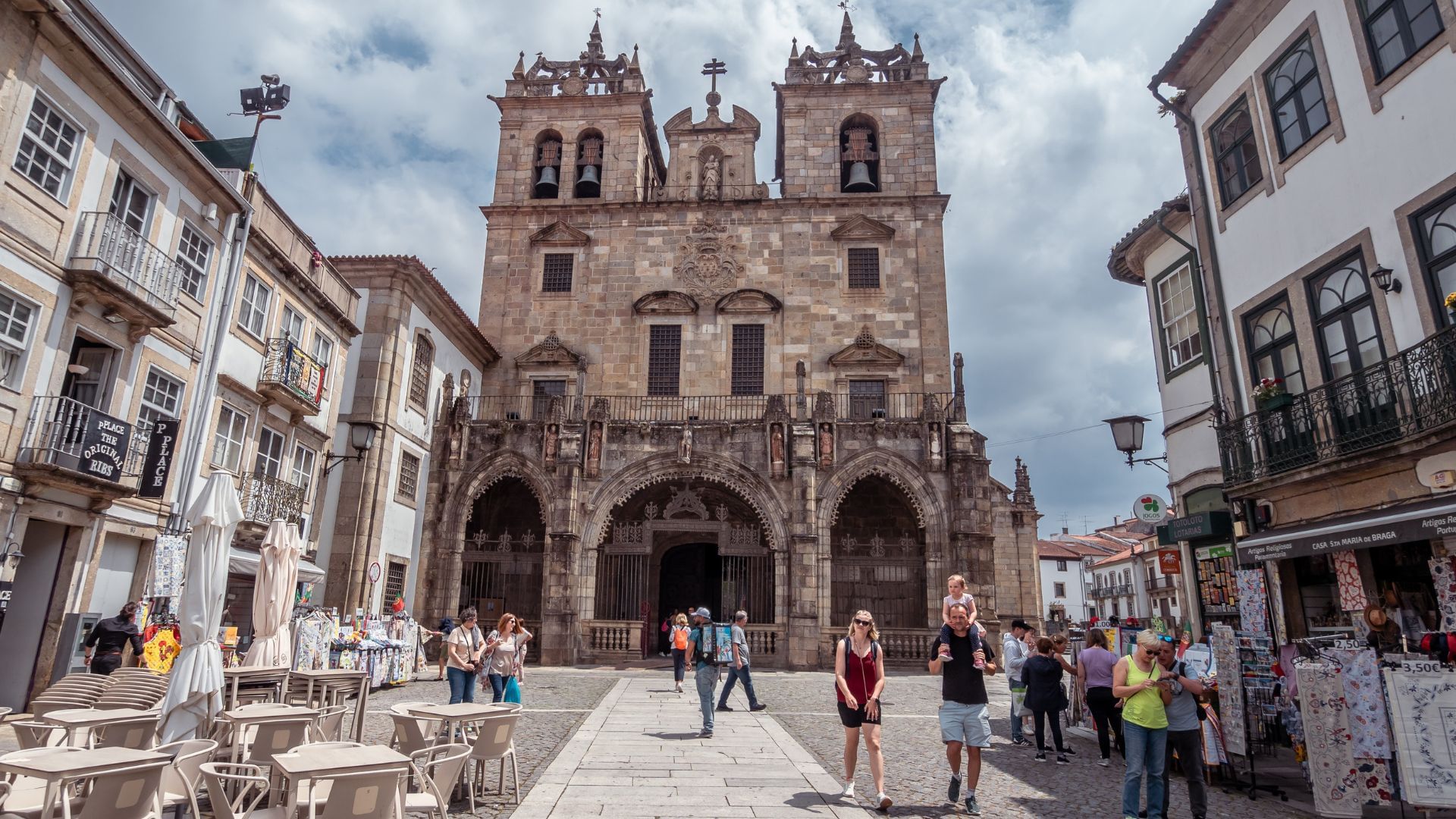 Image of Braga Cathedral, part of Cooltour Oporto's Braga & Guimarães Tour