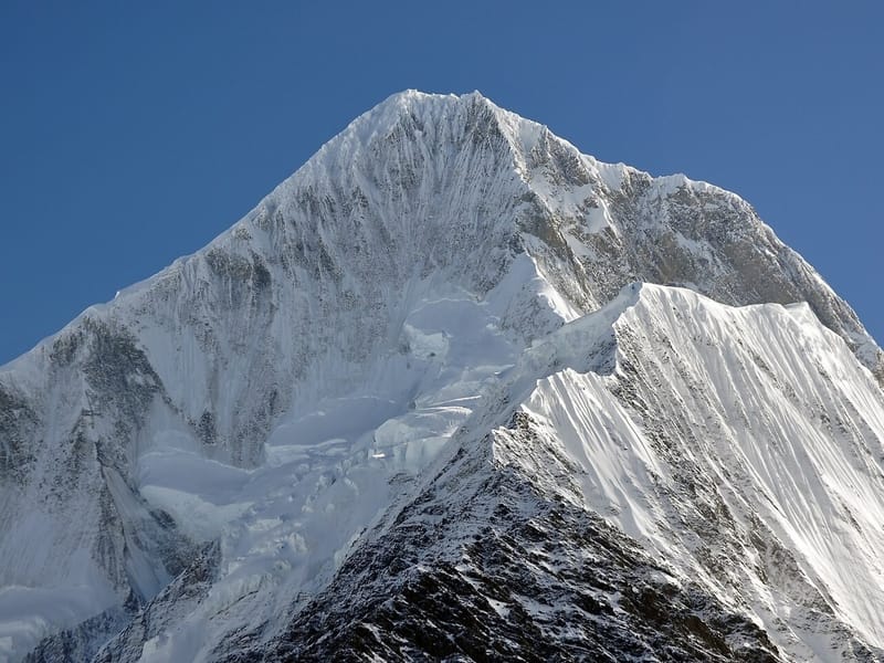 Mount Gongga Circuit Trek