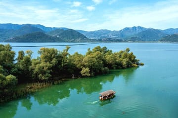 Skadar Lake Guided Boat Tour to Vranjina Monastery & Wine Tasting