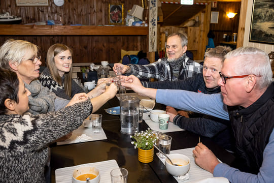 Private Reykjavik Food Lovers Tour - Traditional Icelandic Food