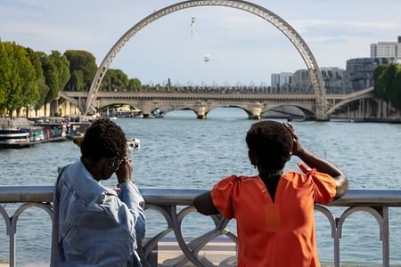 Private Car Tour of Paris Olympic Venues, with City Exploration