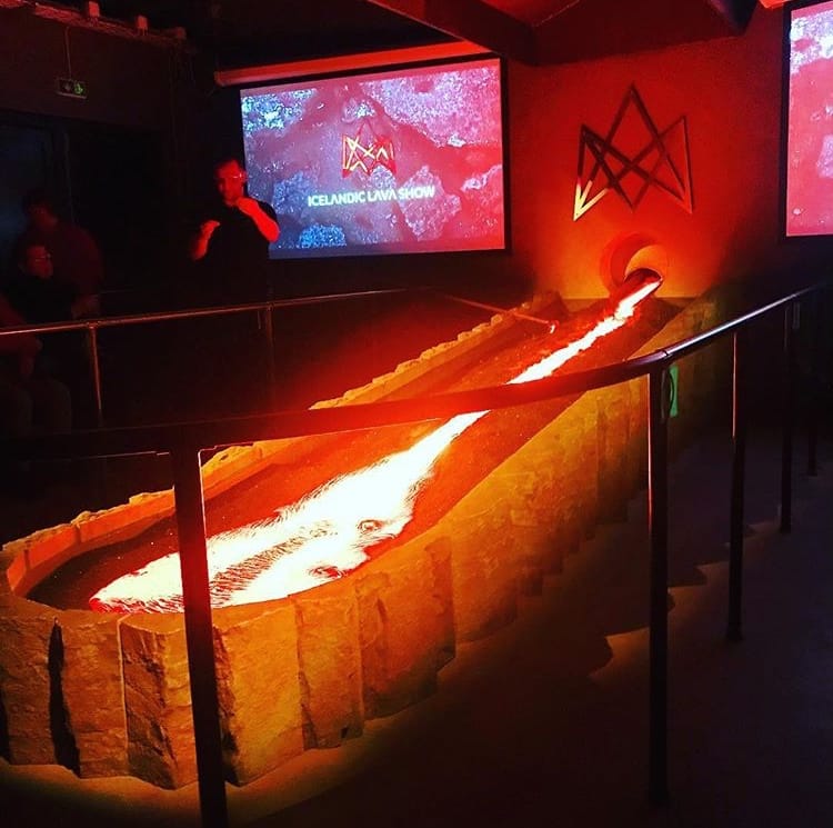 Lava Show Vík 10