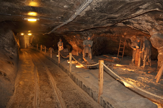 Wieliczka Salt Mine Guided Tour with Private Transport from Krakow photo 4