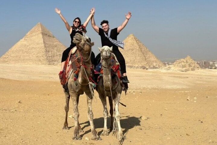 Giza Pyramids, Mummies Museum & Bazaar – All-Inclusive Full Day