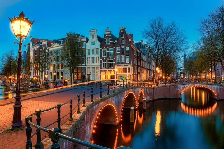 From Brussels to Amsterdam: Day Trip w/ Cheese, Clogs & Windmills 8