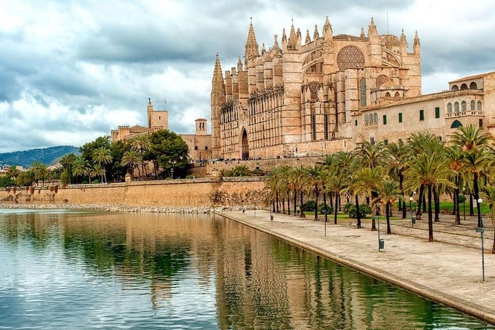 Palma de Mallorca Guided Tour with Hotel Pick up 2