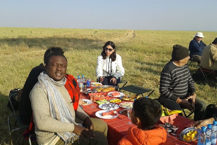 oclients enjoying outdoor meal at the pack