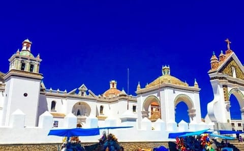 2-Day Lake Titicaca and Sun Island (Isla del Sol) from La Paz