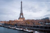 Paris Small Group Tour with Charles de Gaulle Transfer 4
