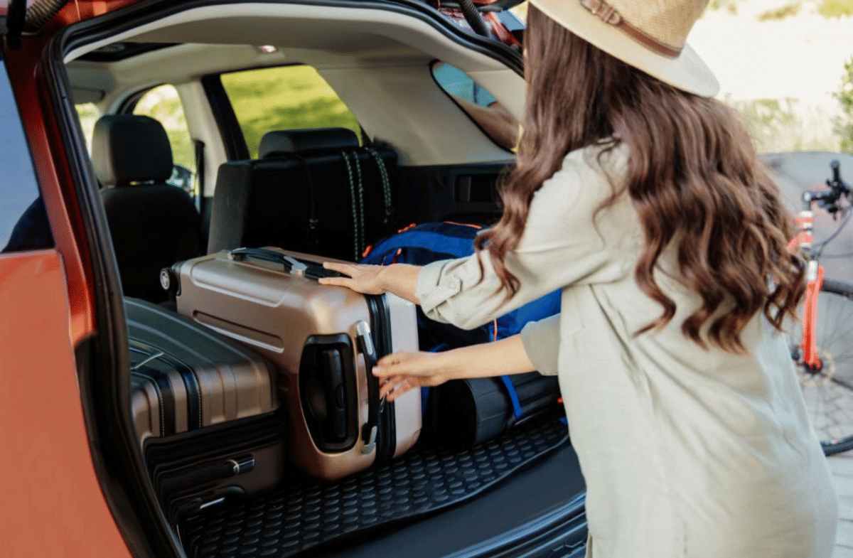 From KEF Airport: Private Transfer to Reykjavik in Iceland