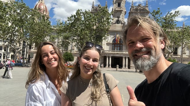 Valencia Self-Guided Sherlock Holmes Murder Mystery Game photo 2