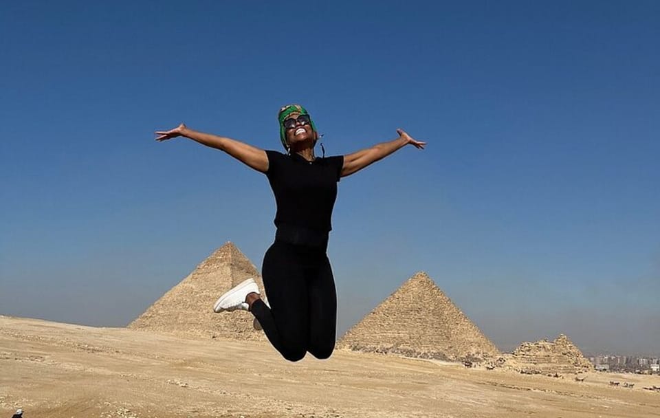 Private Tour of Pyramids of Giza and Saqqara in Cairo