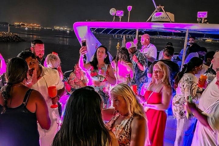 Dubai : Super Yacht Party Unlock Dubai’s Hottest Nightlife: Exclusive 21+