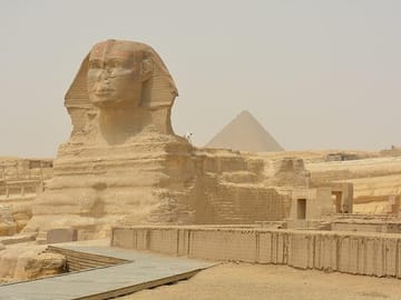 Cairo & Giza Day Trip from Hurghada (Small Group) – Pyramids, Sphinx & Egyptian Museum