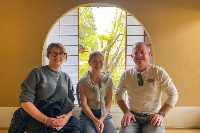 Himeji Castle Easy Bike Tour: Samurai History, Garden & Matcha photo 4