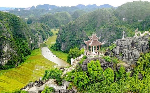 Private Ninh Binh Tours: Hoa Lu Tam Coc Mua Cave 1 Day Tour