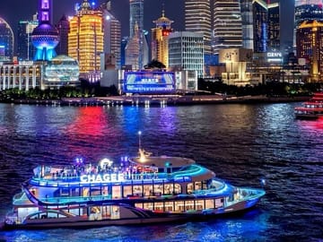 Huangpu River Night Cruise with Dinner in Shanghai