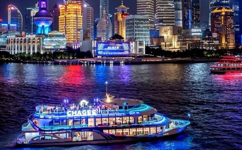 Huangpu River Night Cruise with Dinner in Shanghai