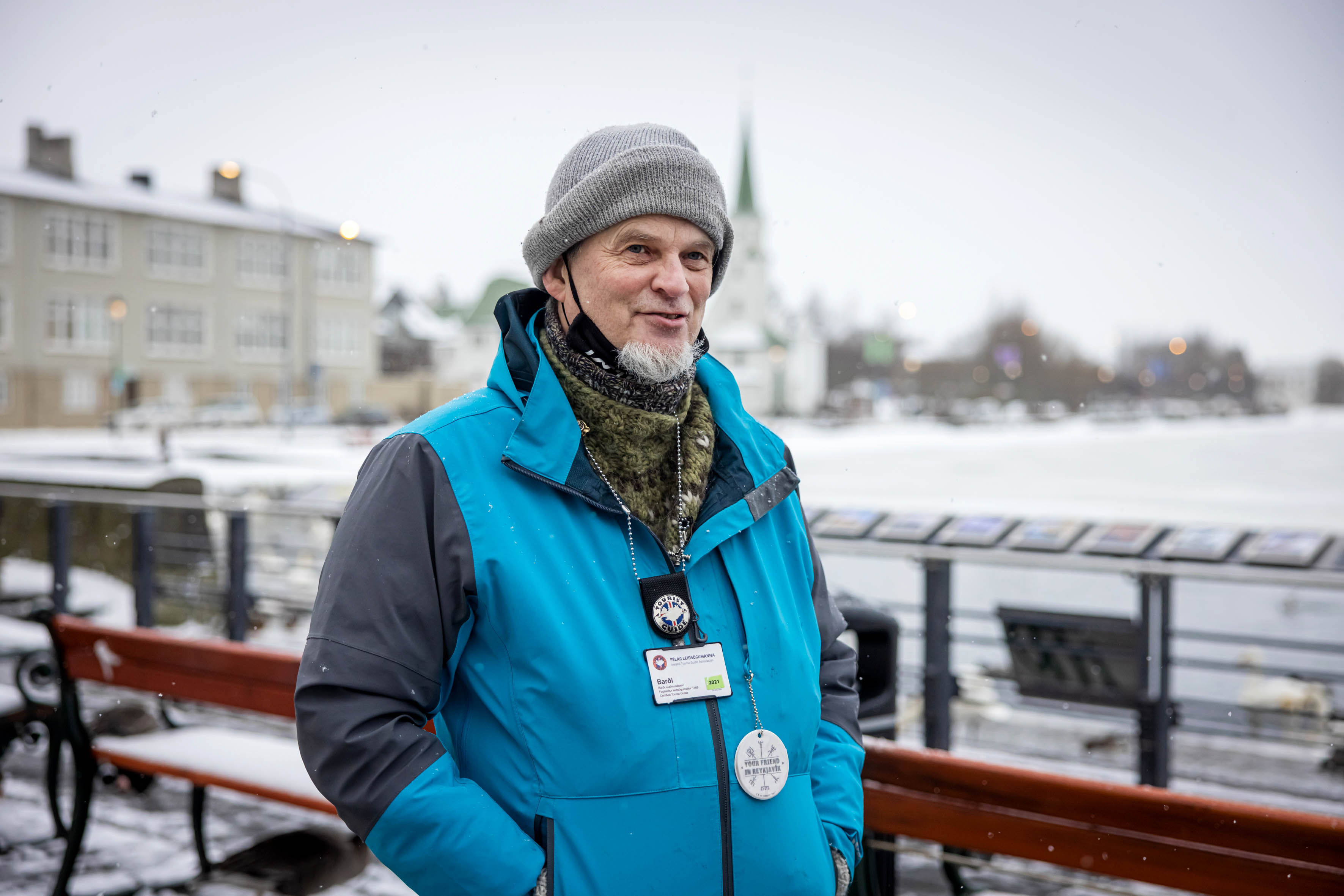 A guide from Your Friend in Reykjavik in action, sharing a story