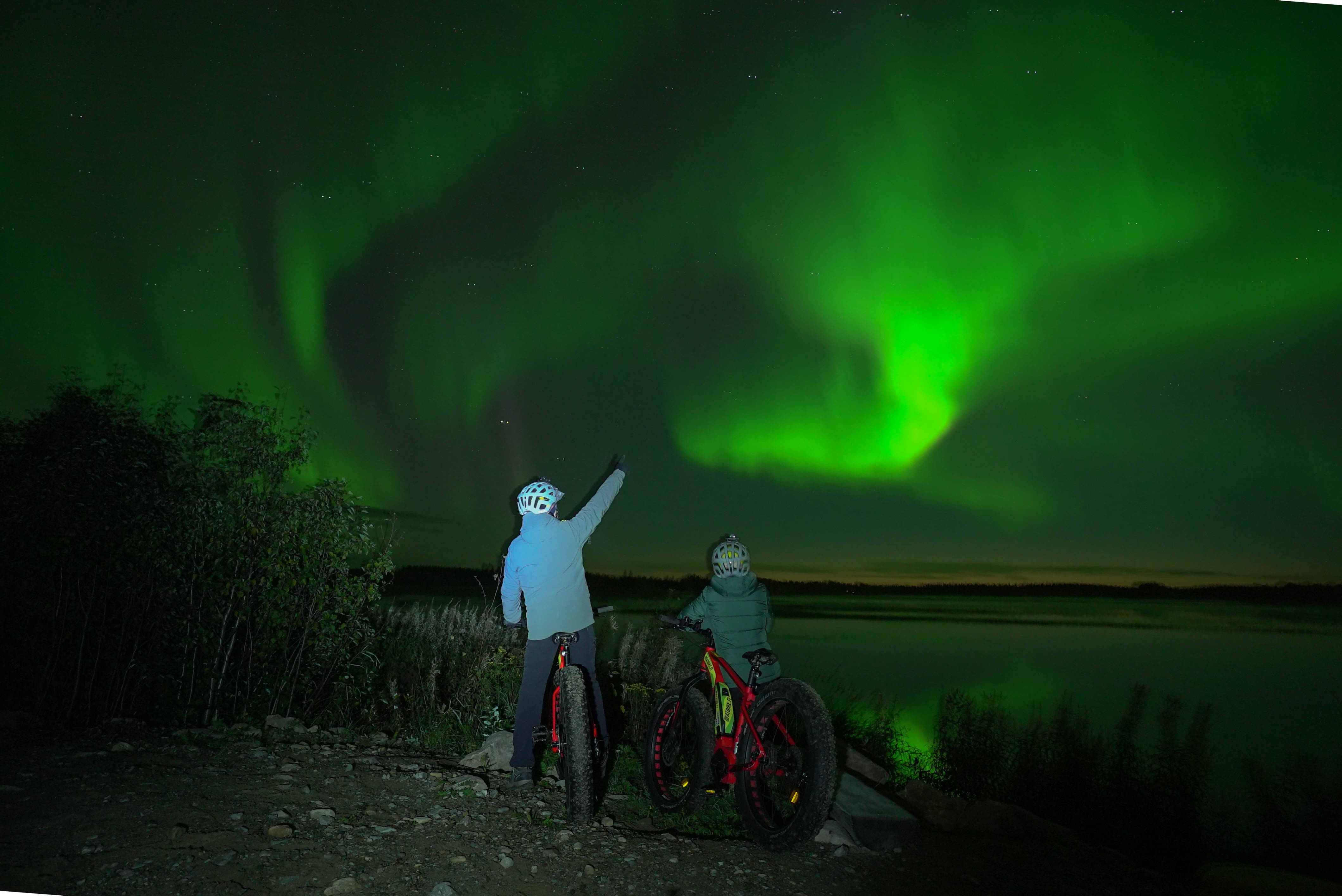 Aurora Hunting on e-fatbike with a guide