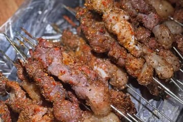 Traditional Food Tour in Datong's Historic Old Town