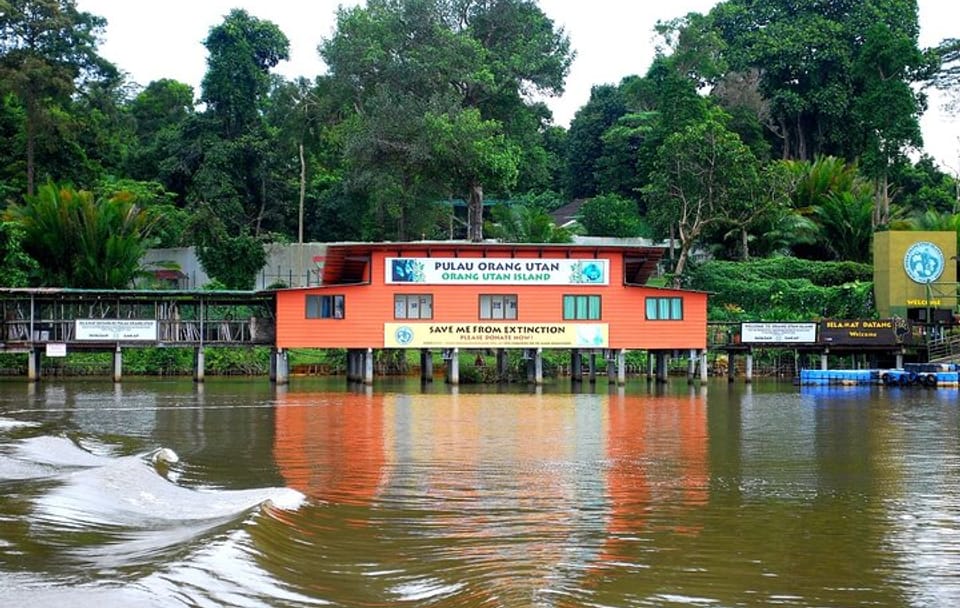 Orang Utan Island and Ipoh Private Day Tour from Kuala Lumpur