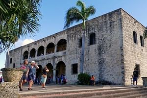 Colonial Santo Domingo and hidden natural beauties City Tour