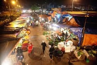 Long Bien Market
