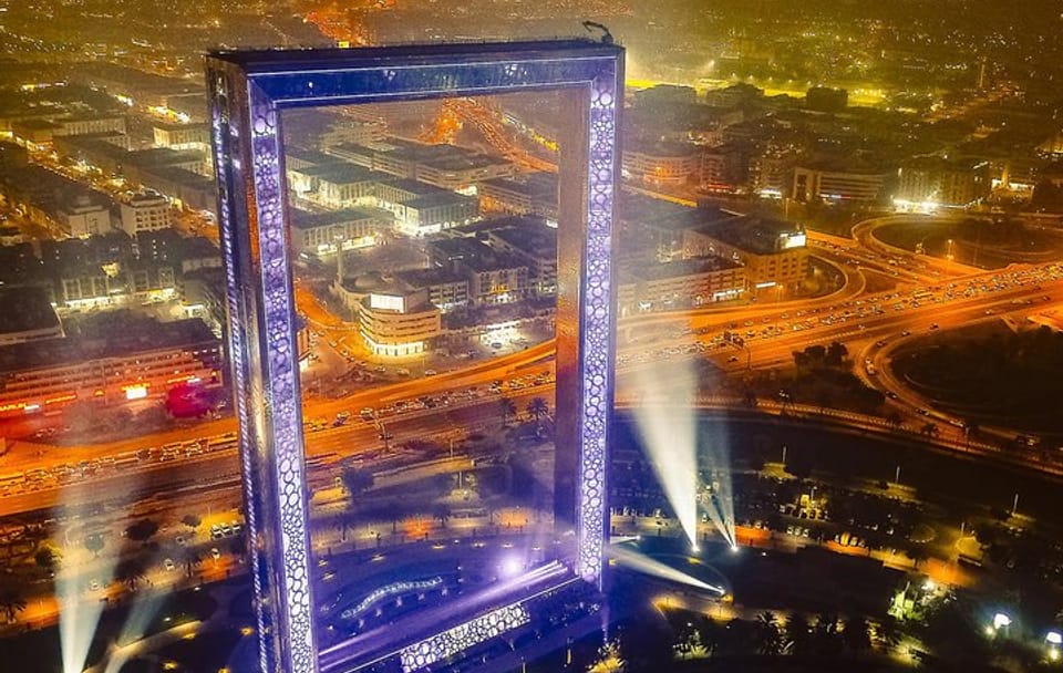 Dubai frame tour with private round trip transfers