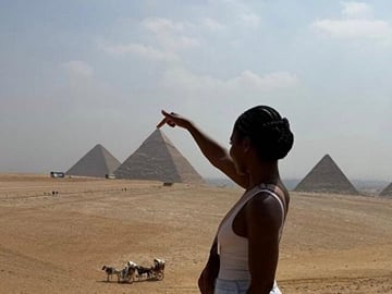 Nile Dinner Cruise with Live Entertainment in Cairo