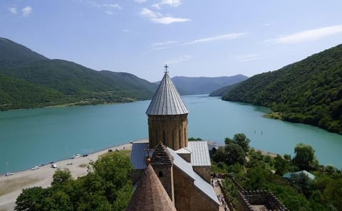 Private Tour of Ananuri and Gudauri on Georgia's Military Road