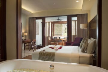 9-Day Adventure Tour of Komodo National Park, Indonesia