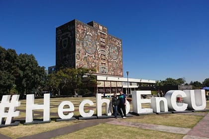 PRIVATE TOUR Historic Center, Xochimilco, Coyoacan and San Angel.