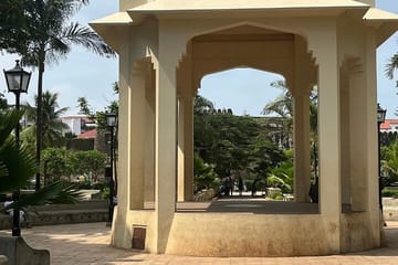 Stone town walking city tour and Nakupenda sandbank with lunch