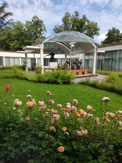 Self-Guided Tour in the Museum of Roses 8