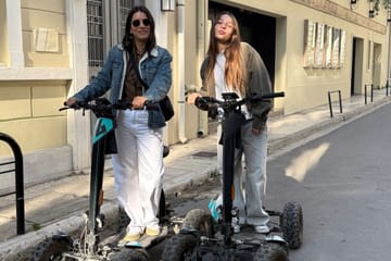 Athens Electric Scooter Tour: Explore Iconic Landmarks