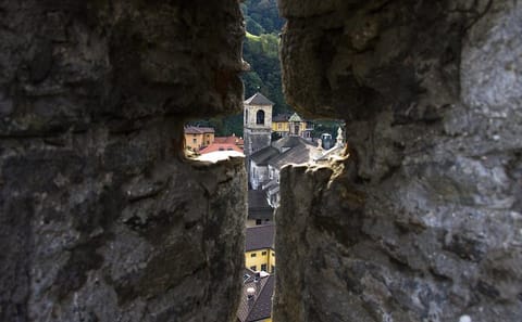 Guided Walking Tour of Castelgrande and Bellinzona's Historic Center