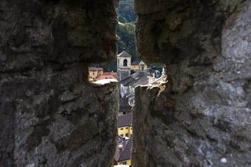 Guided Walking Tour of Castelgrande and Bellinzona's Historic Center