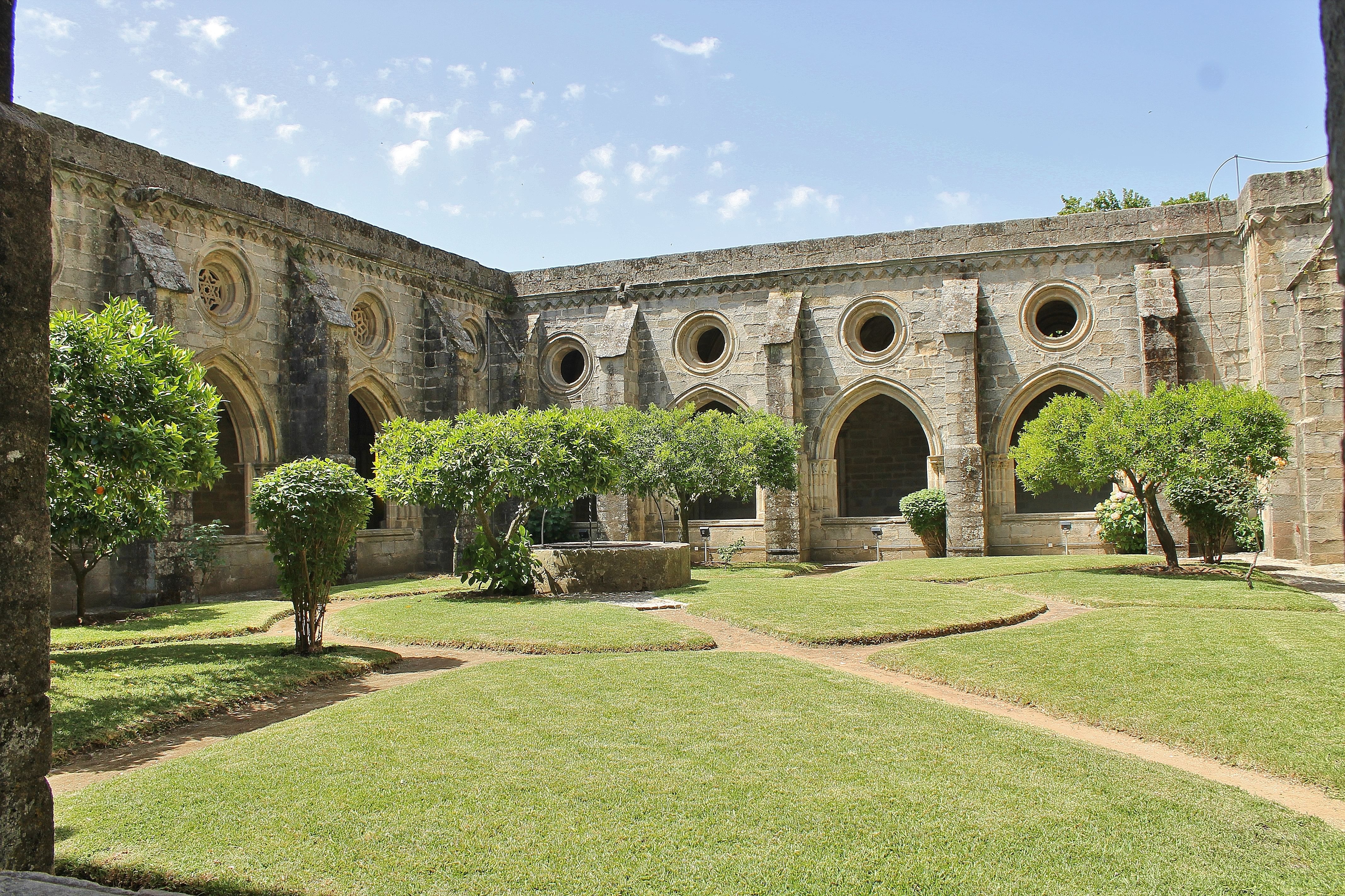 PARTNERS - Évora, Private Historic Discovery Tour