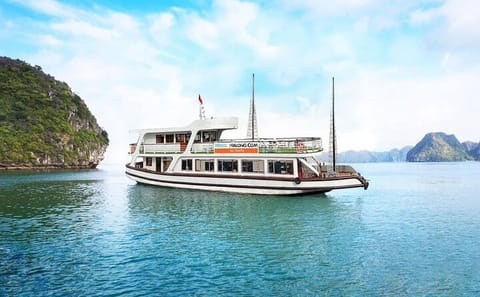 Budget-Friendly Halong Bay Day Tour from Hanoi