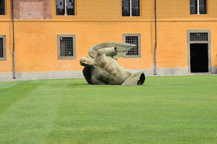 Angel in pisa