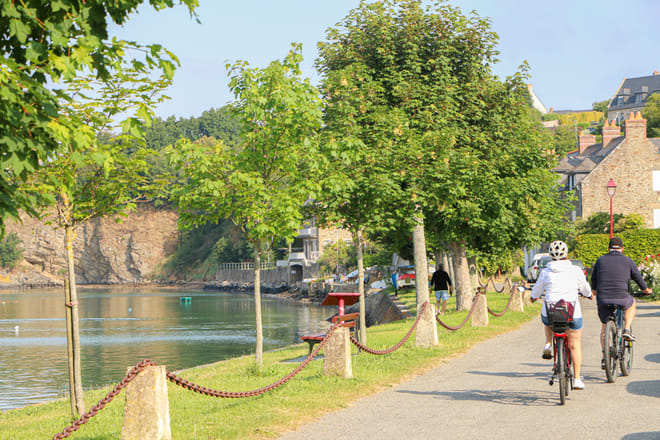 Guided tasting bike ride between Saint-Malo and Cancale 7h 9