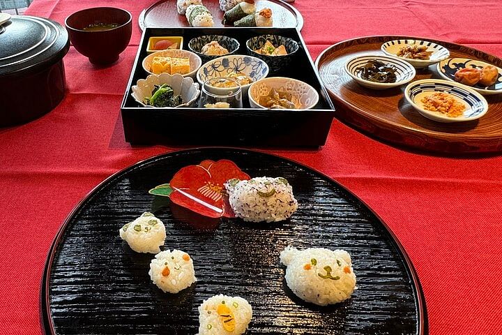 Do it yourself Lunch with Local Dish & Riceball Making in YANAKA