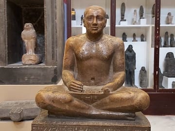 Private 2-Day VIP Tour of Cairo's Pyramids and Markets