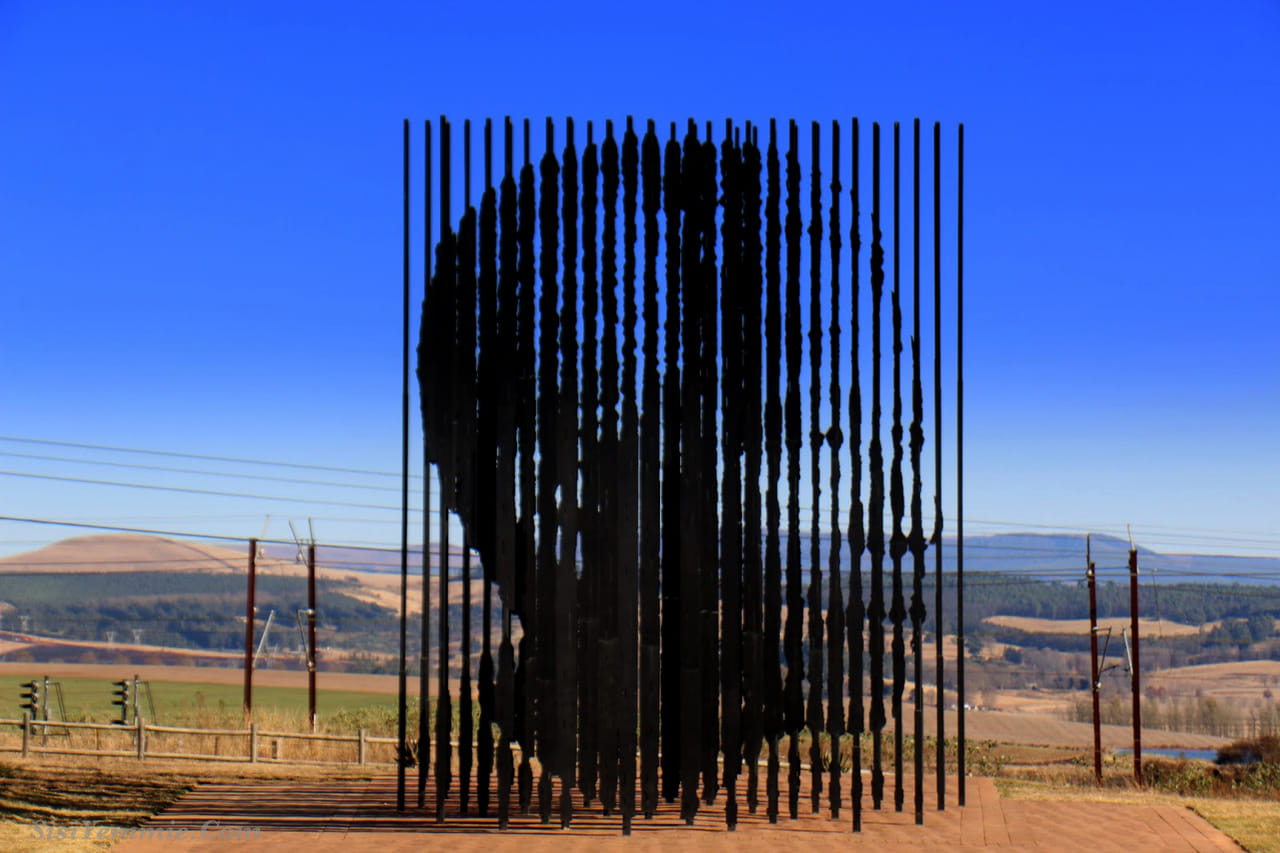 Drakensberg Giants Castle Cave Art And  Nelson Mandela Capture Site 5