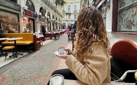 Walking Tour of Taksim to Galata in Istanbul's Beyoglu District