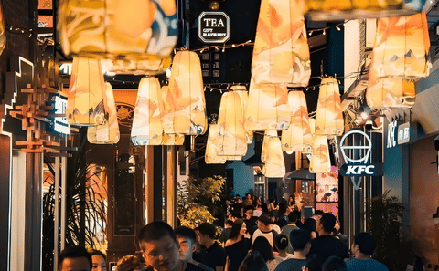 Cantonese Opera Makeup and Photography Tour in Guangzhou
